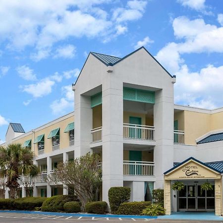 Hotel Carolina A Days Inn By Wyndham Hilton Head Island Bagian luar foto