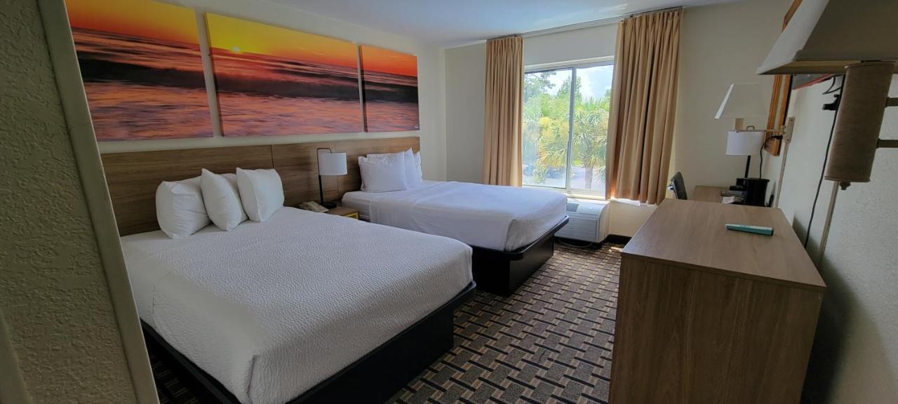 Hotel Carolina A Days Inn By Wyndham Hilton Head Island Bagian luar foto