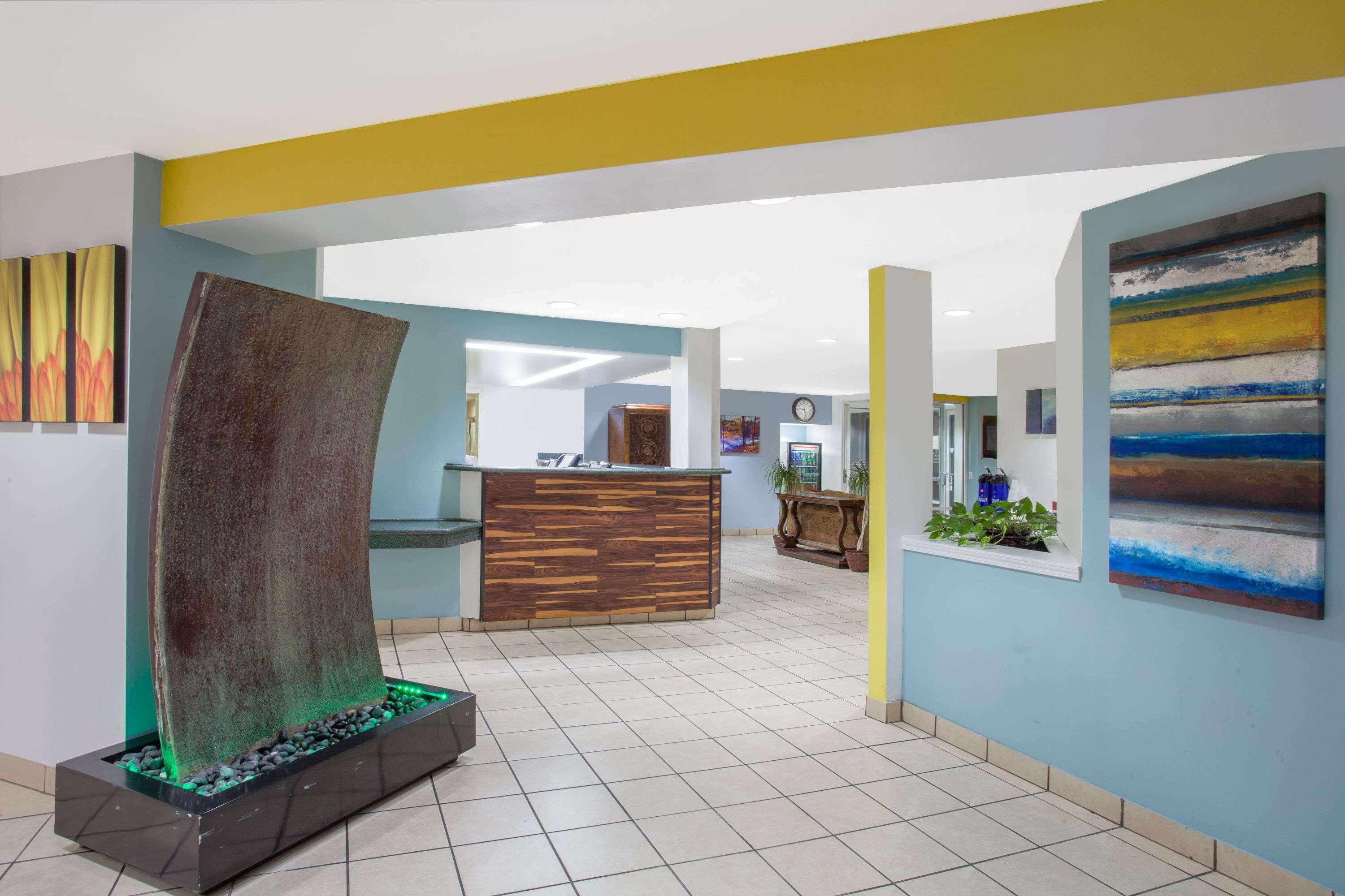 Hotel Carolina A Days Inn By Wyndham Hilton Head Island Bagian luar foto