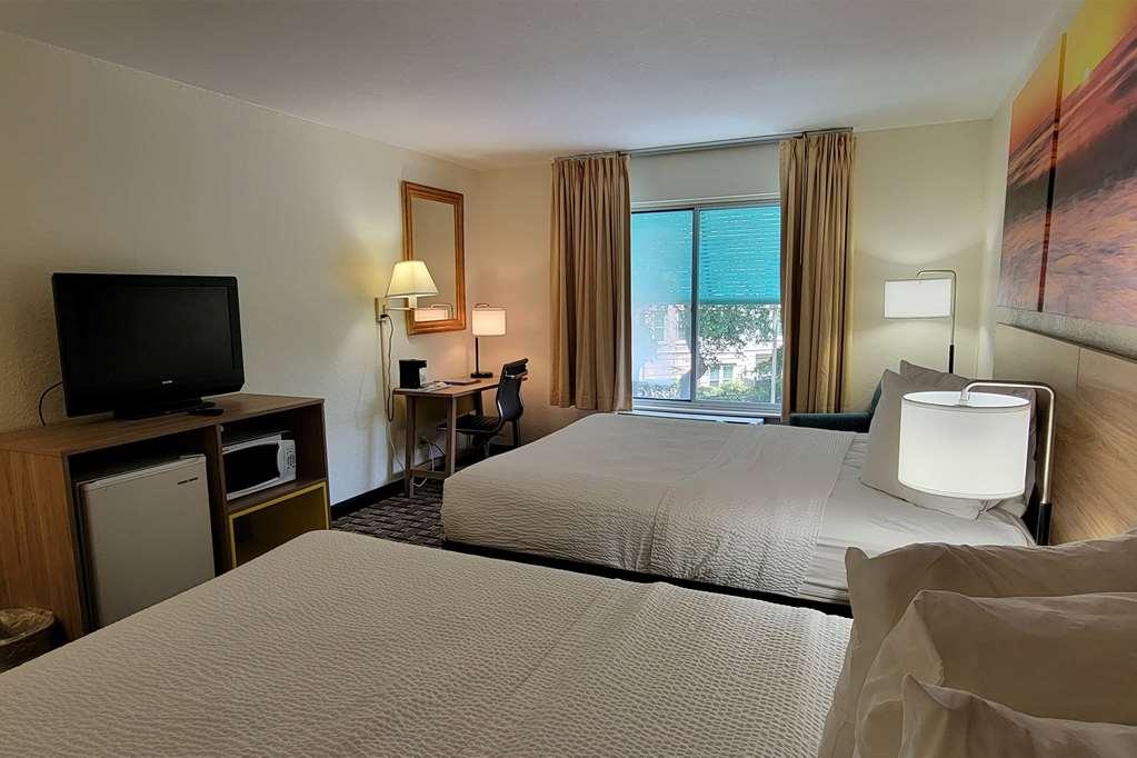Hotel Carolina A Days Inn By Wyndham Hilton Head Island Ruang foto