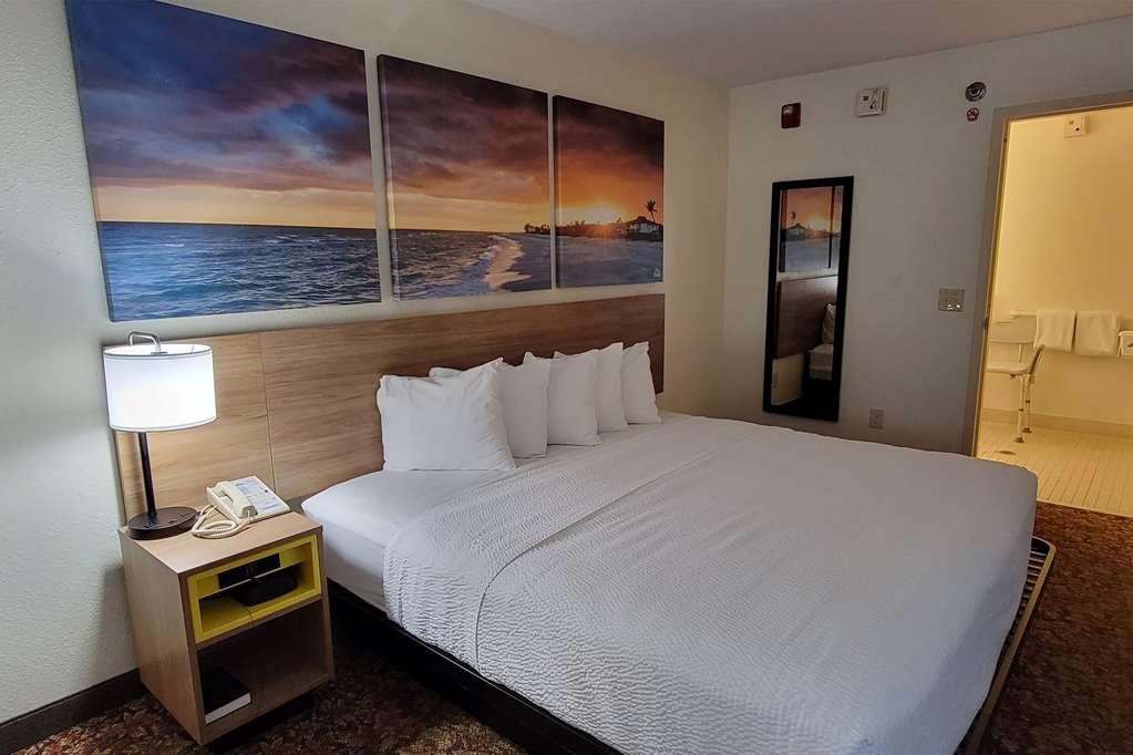 Hotel Carolina A Days Inn By Wyndham Hilton Head Island Ruang foto