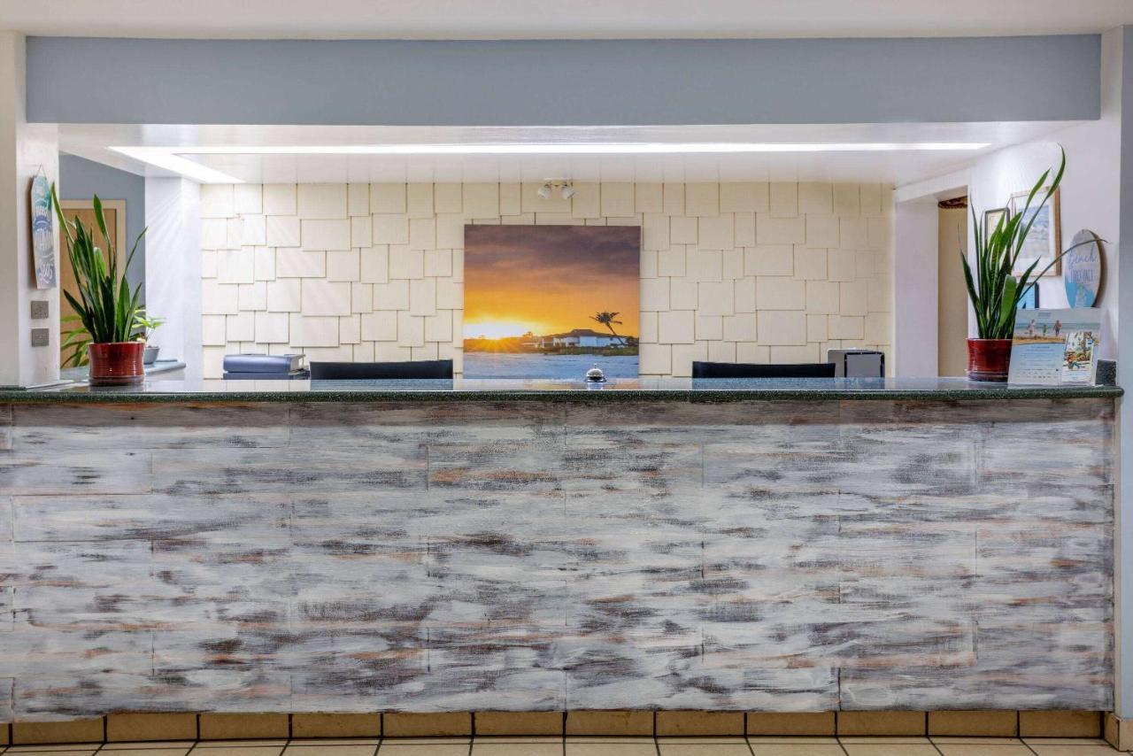 Hotel Carolina A Days Inn By Wyndham Hilton Head Island Bagian luar foto